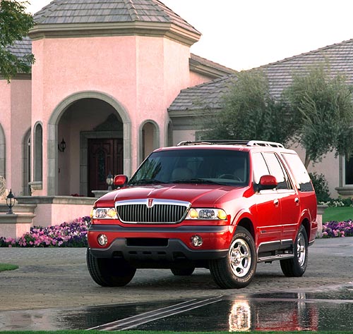 Lincoln Navigator Limo V8