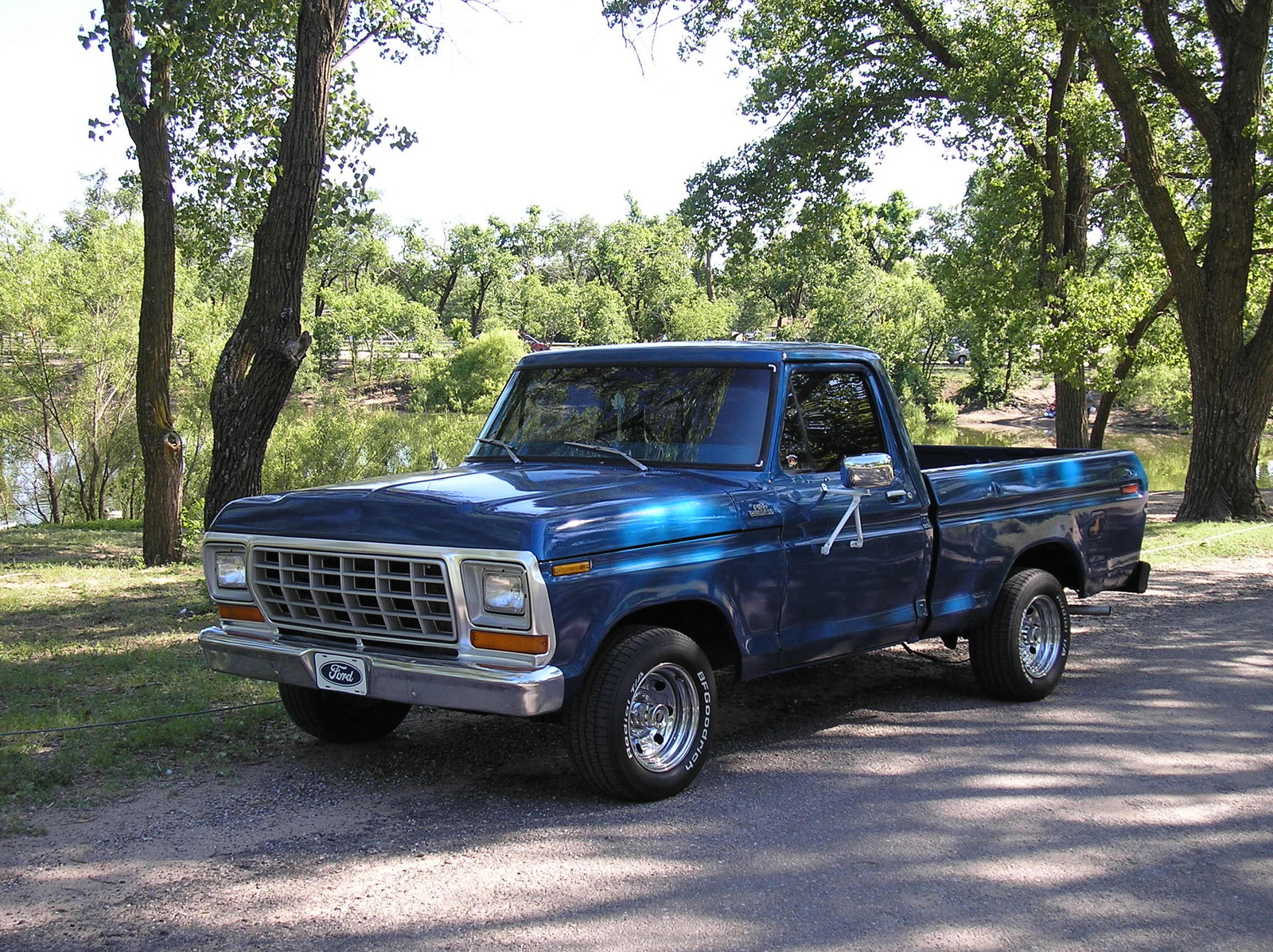 Ford F 100