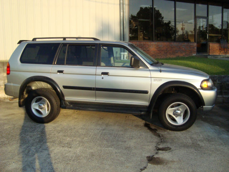 Mitsubishi Montero LS 3000 Wagon