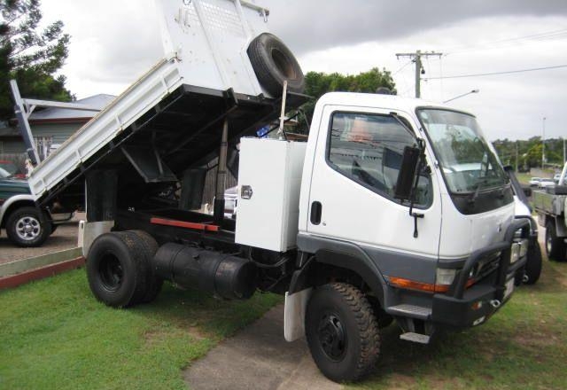 Mitsubishi Canter FG637 4WD