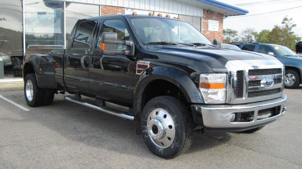 Ford E-450XLT Super Duty