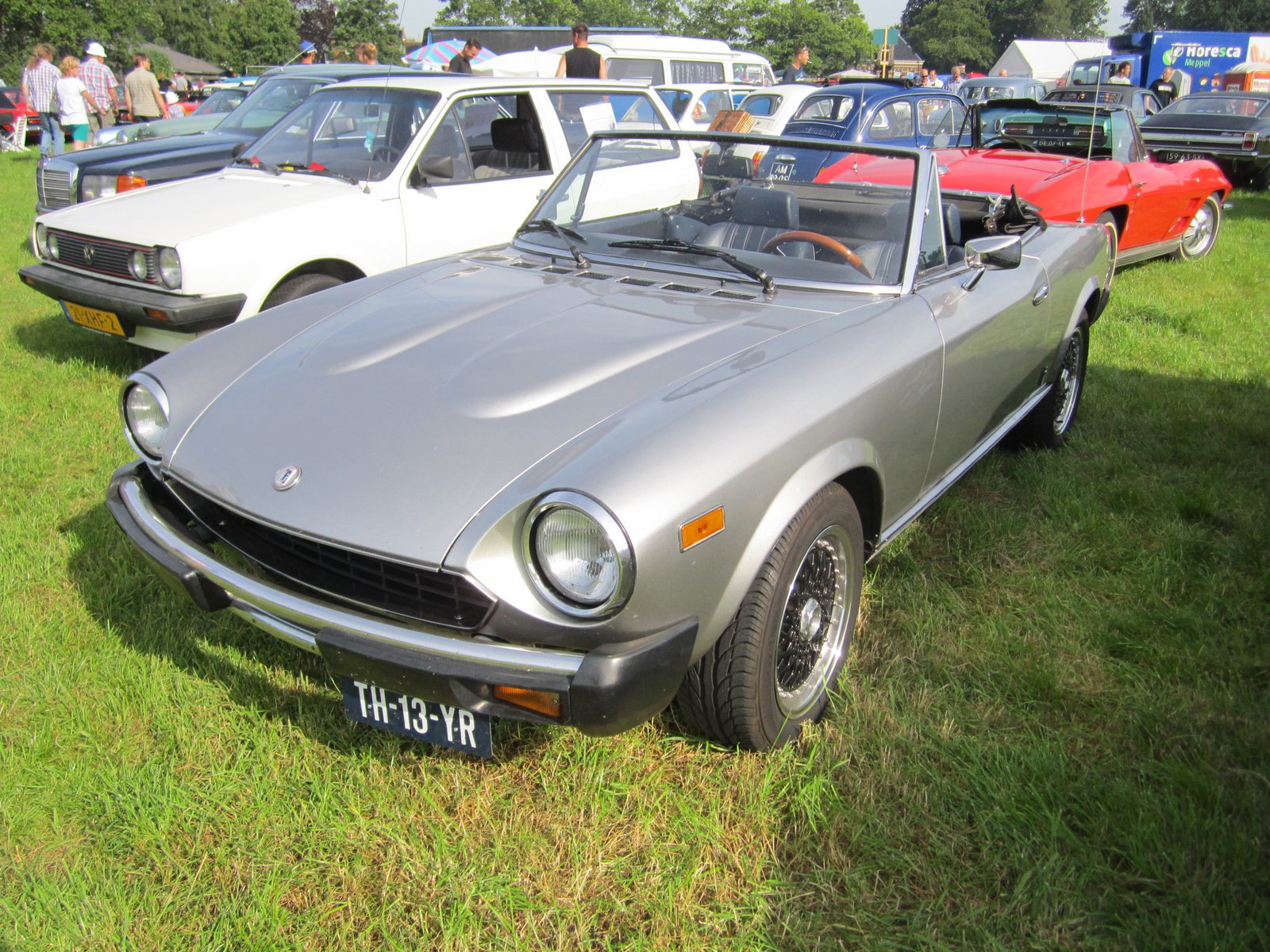 Fiat 124 Spider 2000 USA