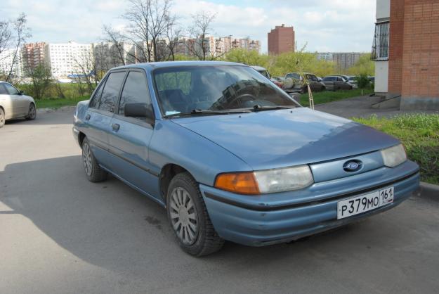 Ford Escort LX 19