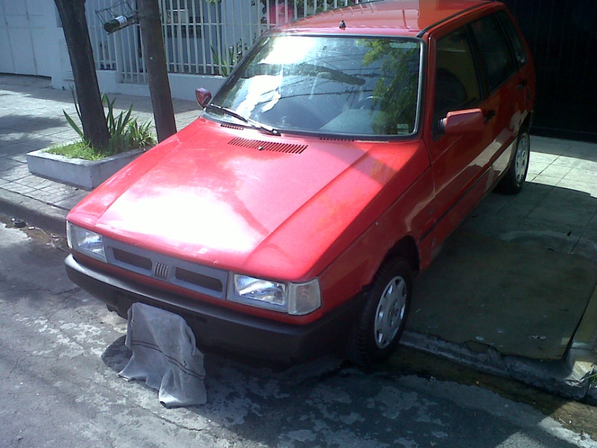 Fiat Uno SX 16