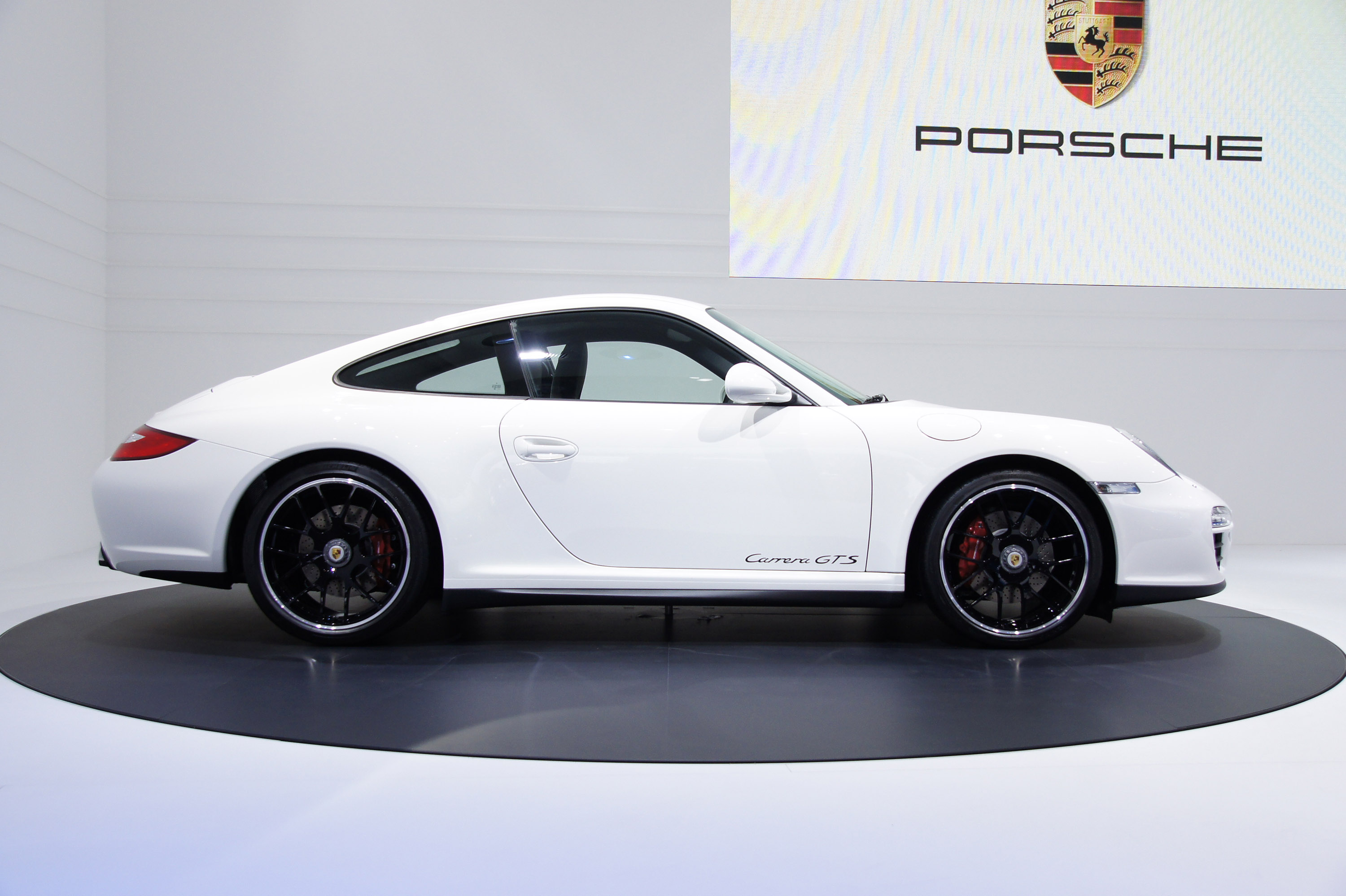 Porsche Carrera GTS