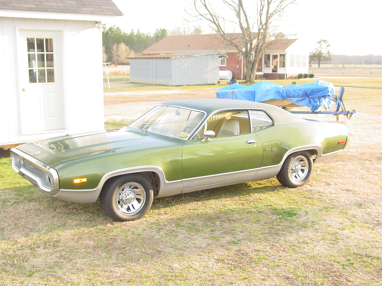 Plymouth Satellite