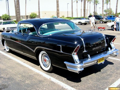 Buick Roadmaster 4dr HT