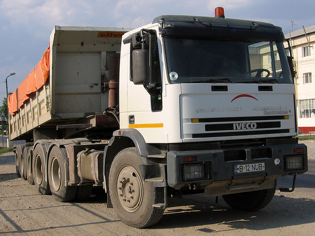 Iveco EuroTrakker 720E42