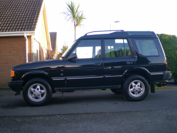 Land Rover Discovery ES V8i