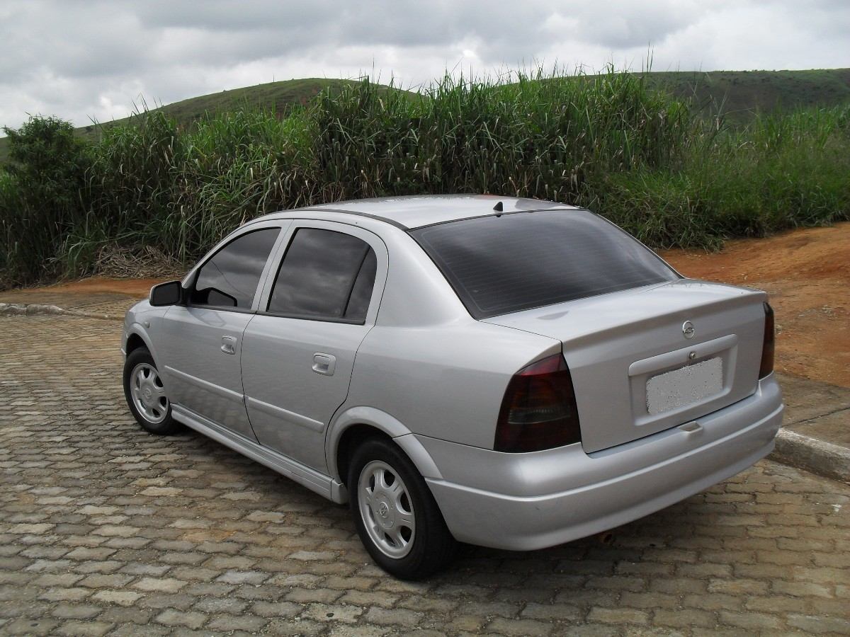 Chevrolet Astra Sedan 20