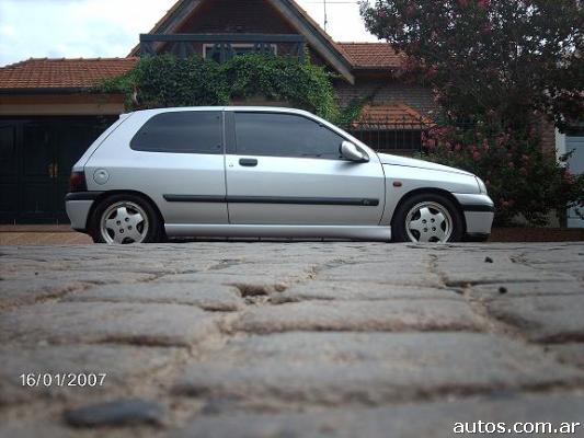 Renault Clio 18 RSi