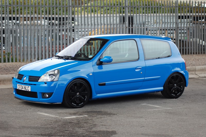 renault-clio-182-car-of-the-month-entry_
