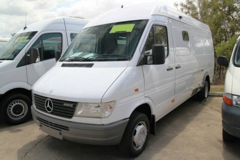 Mercedes-Benz Sprinter 412D