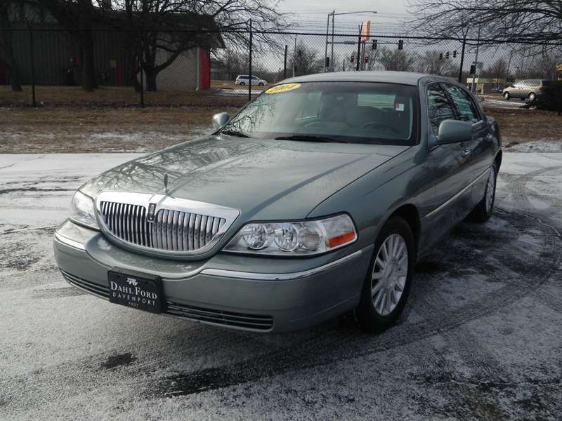 Lincoln Town Car Executive