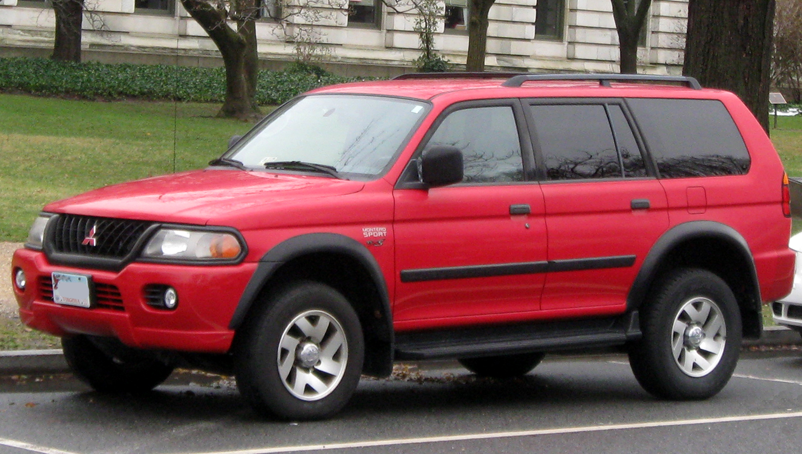 Mitsubishi Montero Sport