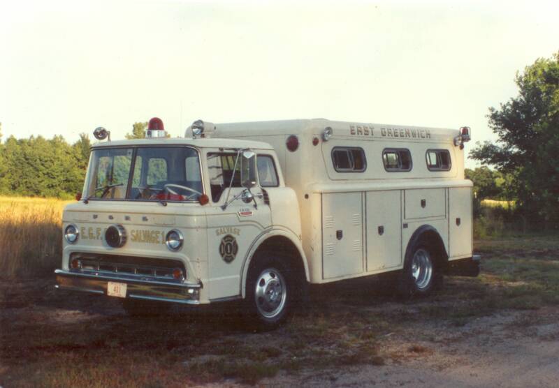 Ford C-900 tanker