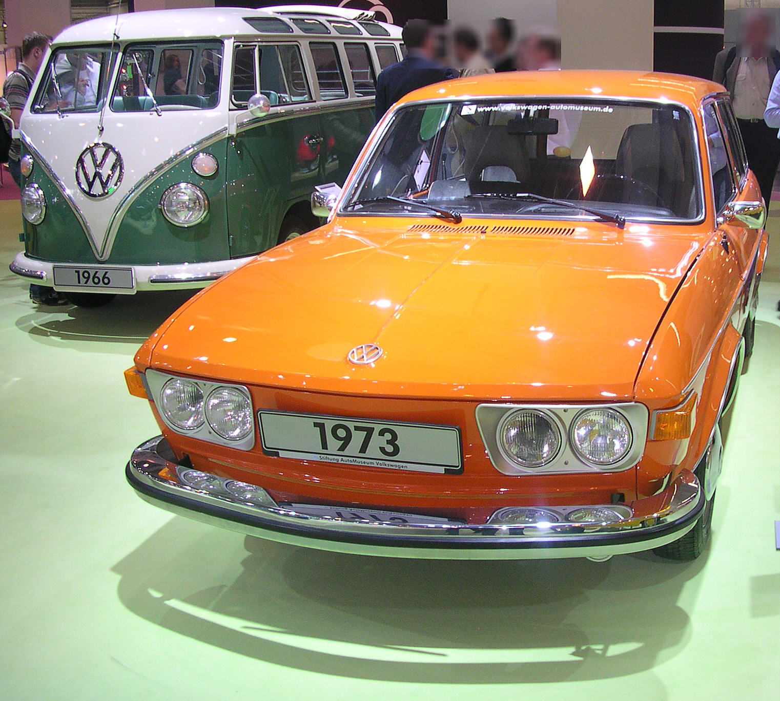 Volkswagen 412 LE