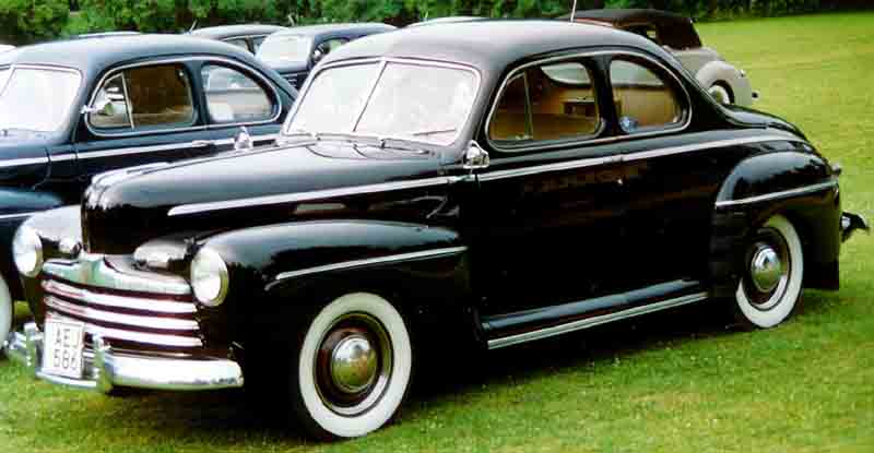 Ford De Luxe business coupe