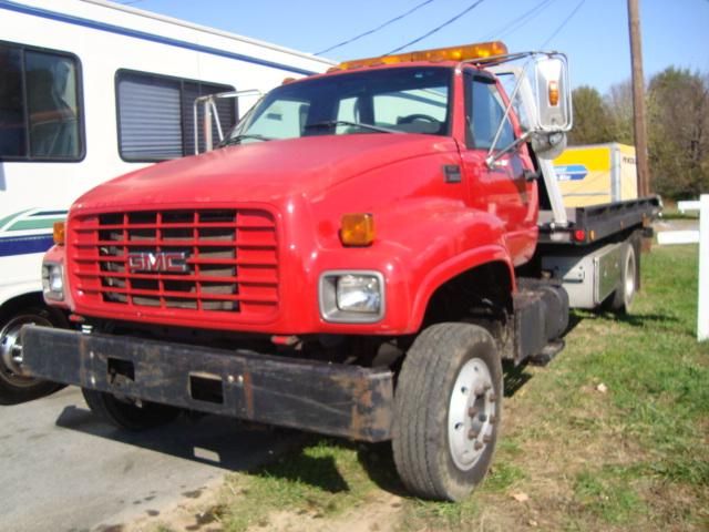 Chevrolet C6500 rollback wrecker