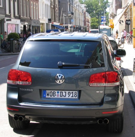 Volkswagen Touareg W12