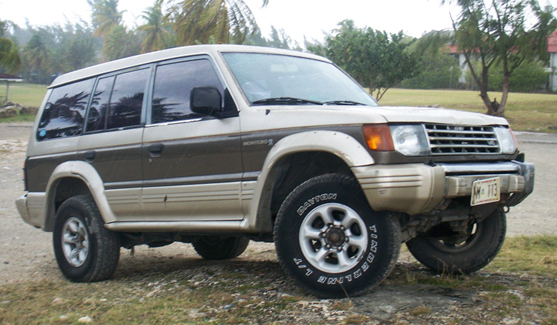 Mitsubishi Montero V6