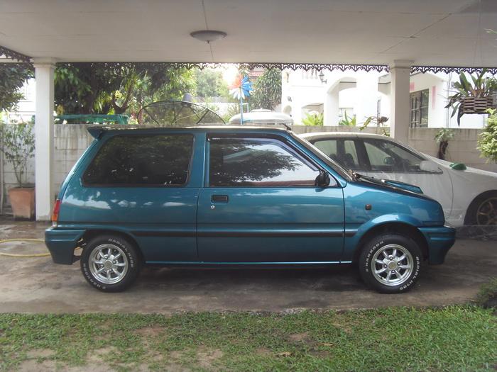 Daihatsu Mira Mint