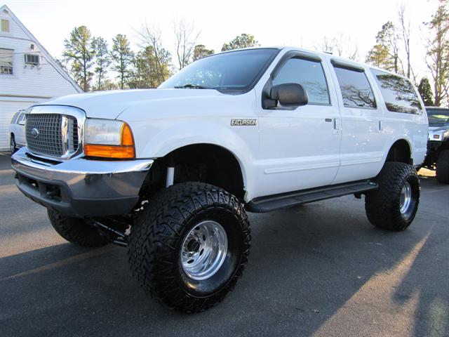 Ford Excursion XLT