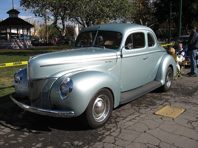 Ford De Luxe Coupe