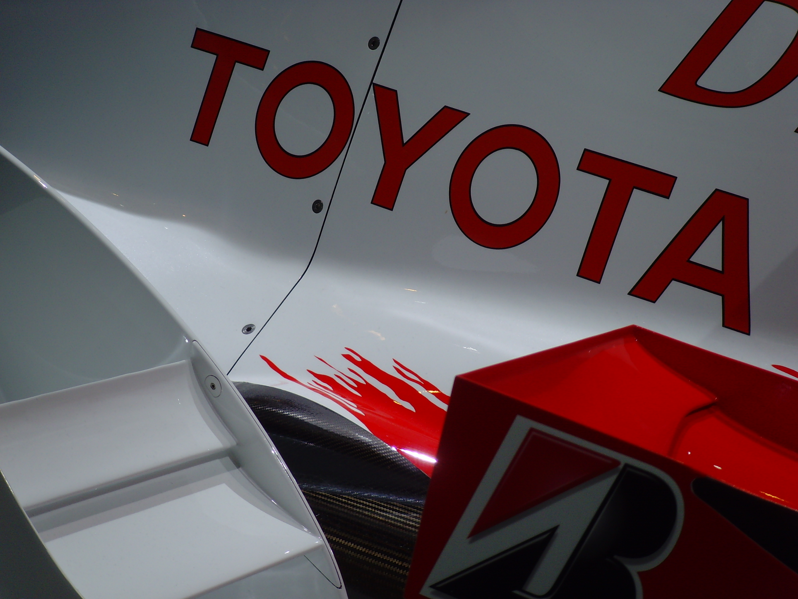 Toyota TF 107