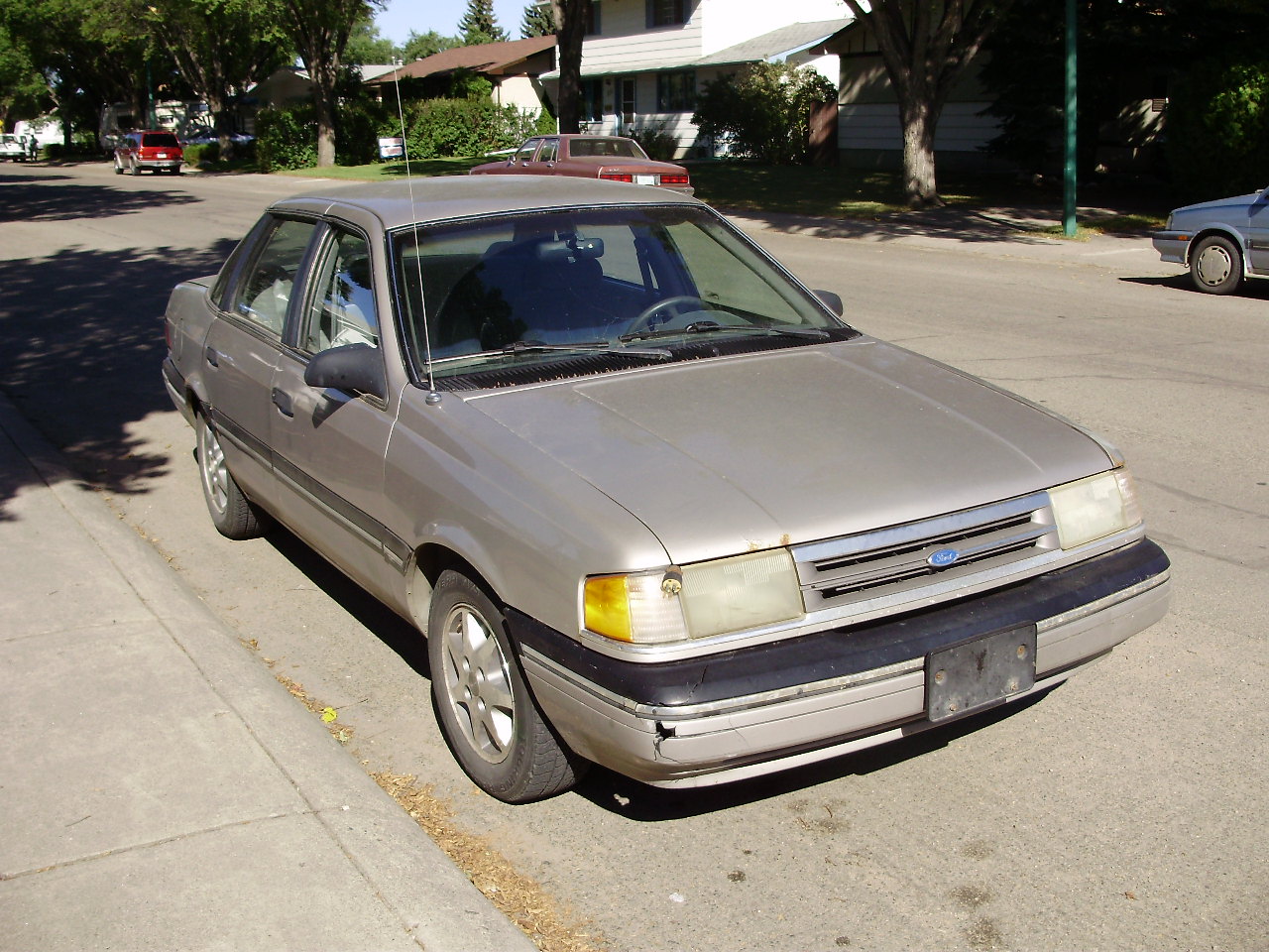 Ford Tempo GL