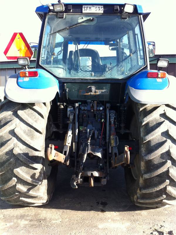 New Holland TM 150