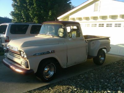 Chevrolet 3100 Apache pickup