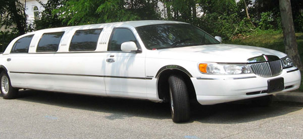 Lincoln Towncar Limo