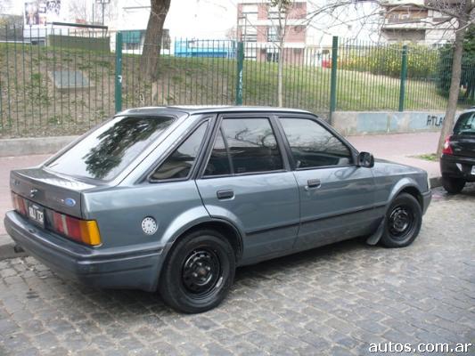 Ford Escort 16 LX