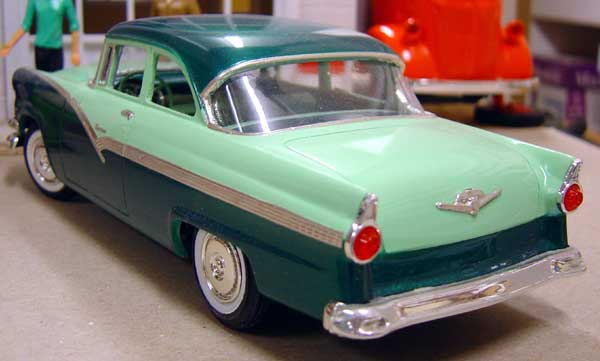 Ford Fairlane Club 2dr