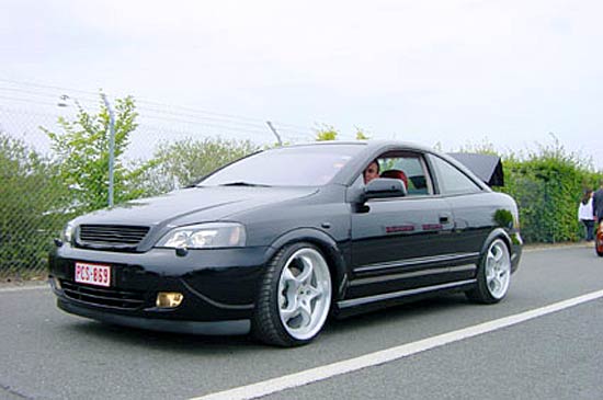 Opel Astra 18 Coupe