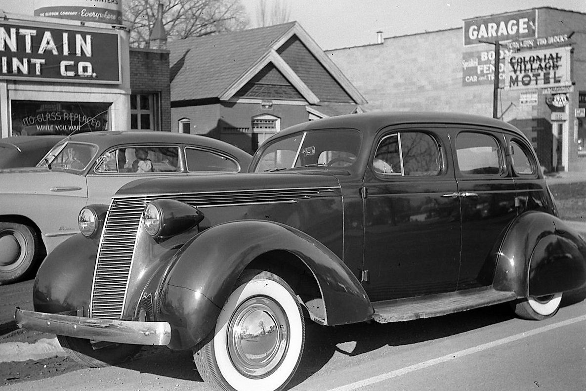 Studebaker Lark 3 Door Sedan