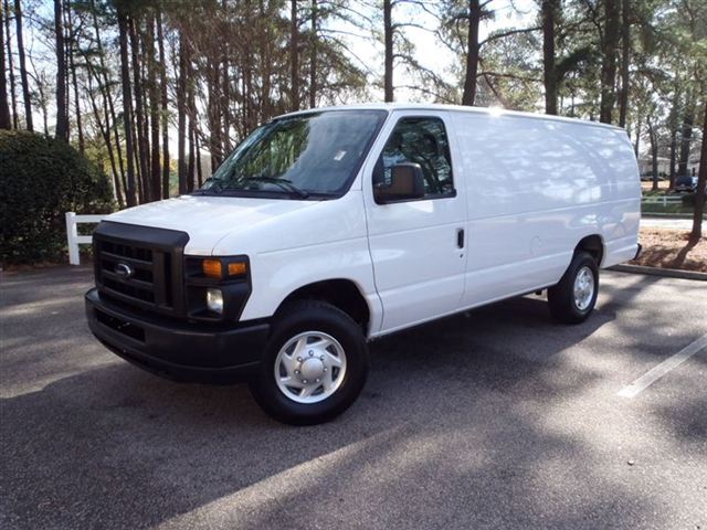 Ford E-250XL