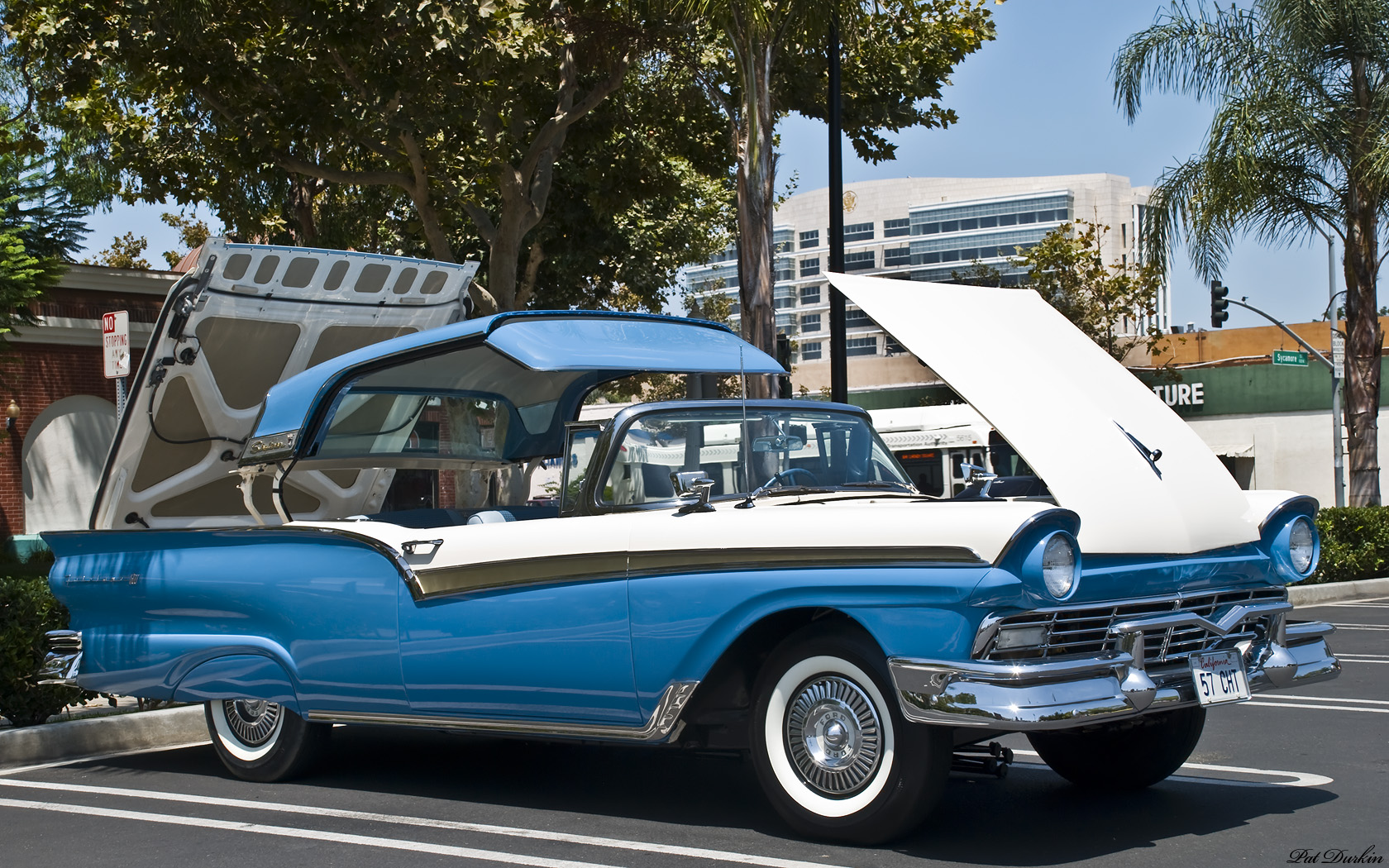 Ford Fairlane 500 Skyliner