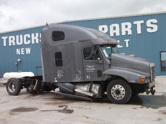 Freightliner C120 Century ST