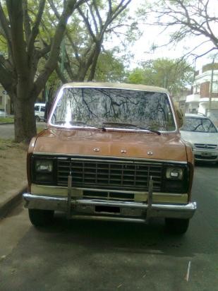 Ford Econoline Club Wagon XLT