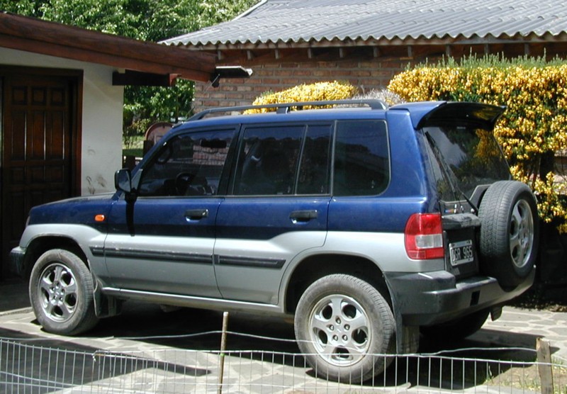 Mitsubishi Montero iO