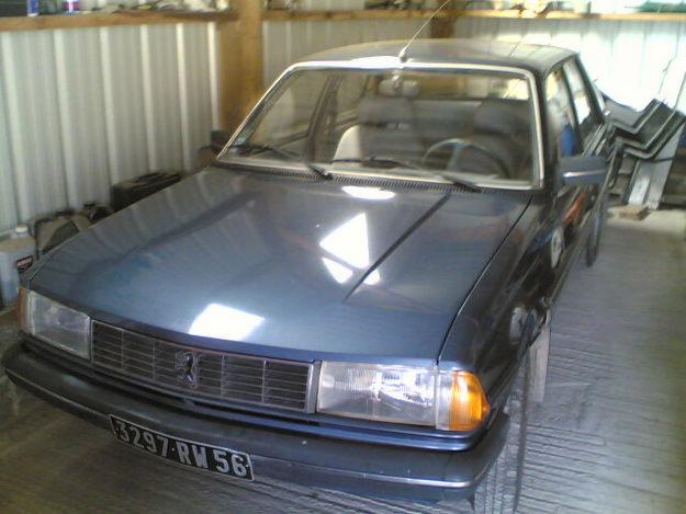 Peugeot 305 GR