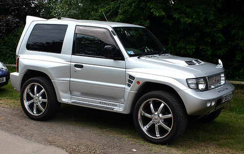 Mitsubishi Pajero V6