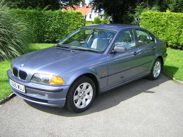 BMW 318i se auto