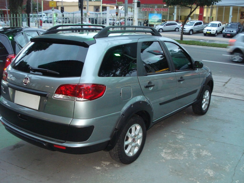 Fiat Palio 14 Weekend Trekking