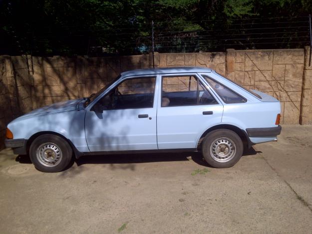 Ford Escort 13