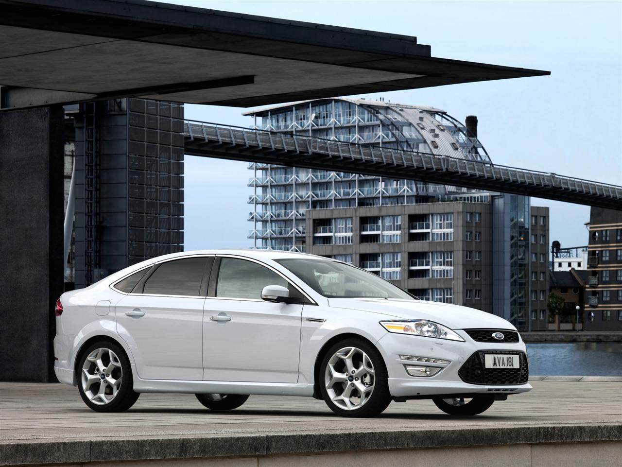 Ford Mondeo 20 Liftback