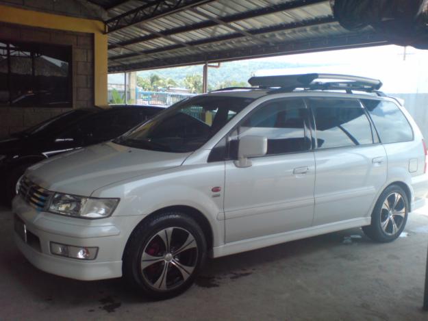 Mitsubishi Chariot Grandis