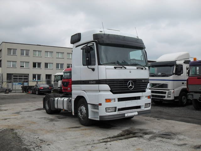 Mercedes actros 1843 specification #1
